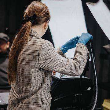 Permanenta grima izgaismošana ar lāzeru