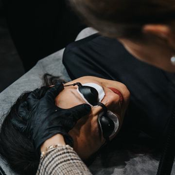 Tattoo lightening procedure