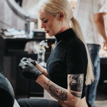 Student practicing laser lightening