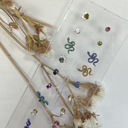 Pīrsinga rotaslietu anodēšana: stils, drošība un individualitāte