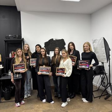 Permanenta grima izgaismošana ar lāzeru