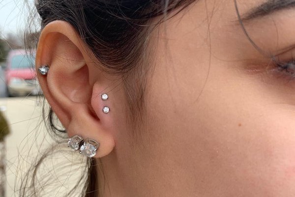 Tragus22
