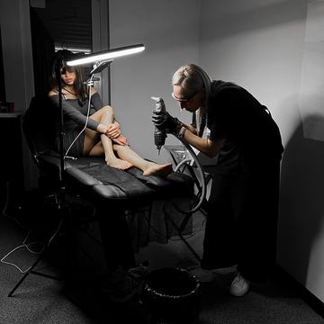 practical session in tattoo lightening course