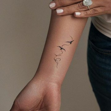 таиу на запястье (18)